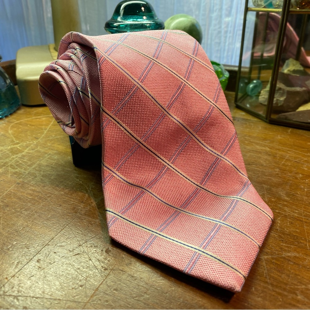 J. Z. Richards, pink men’s tie